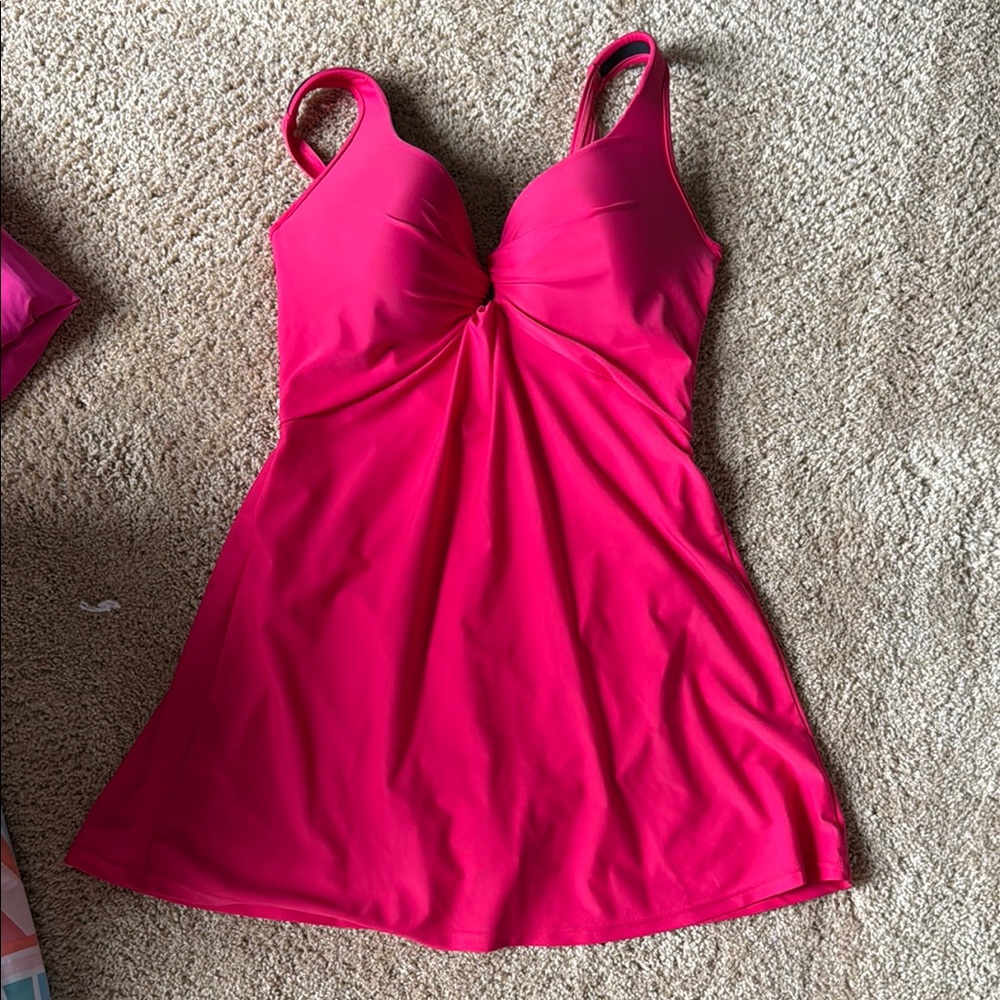 Women's Pink swimming suit